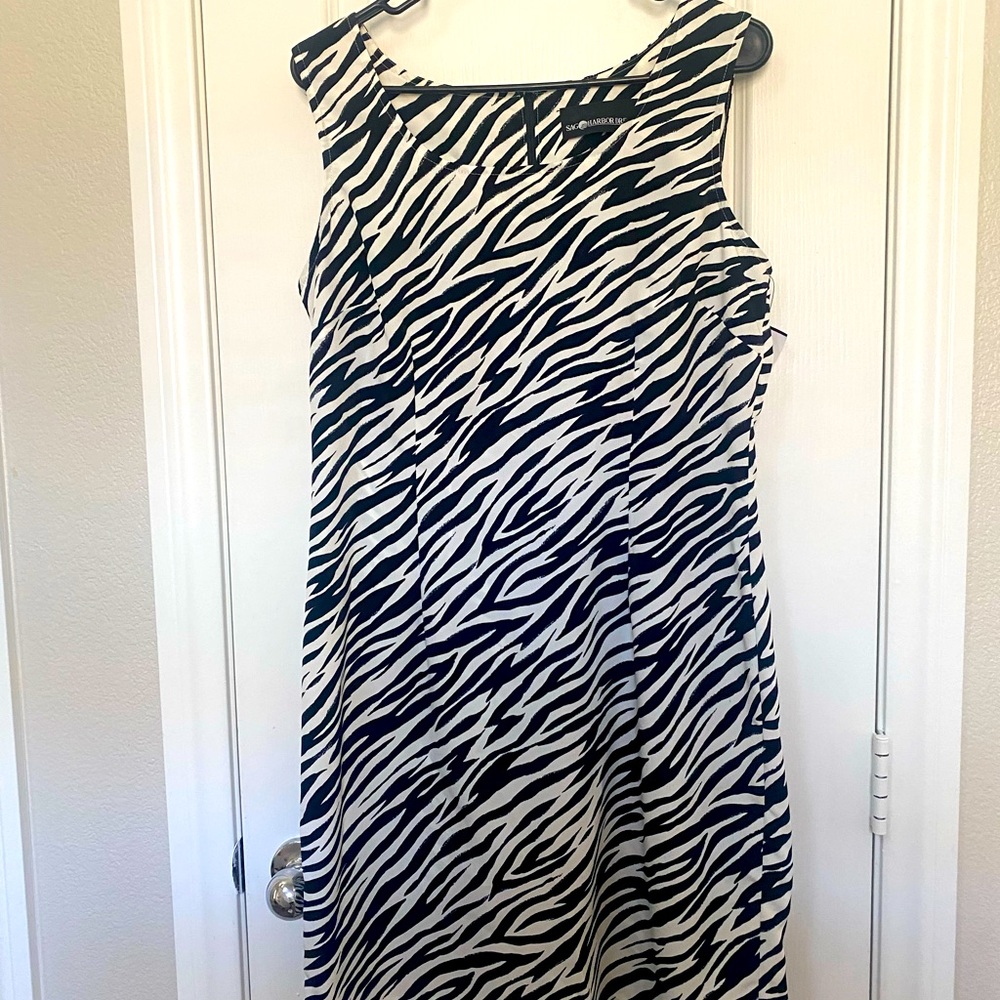 Sag Harbor Zebra print dress size 12